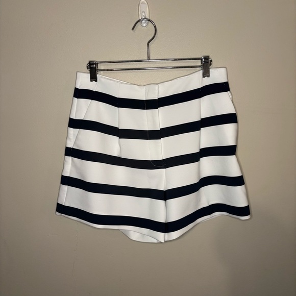 Zara Navy and White Striped Bermuda Shorts - Picture 2 of 8